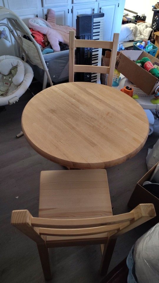 Kitchen Table With 2 Chairs