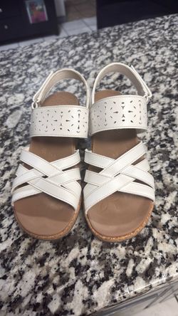 Ladies Skechers