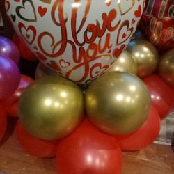 Different Valentine's Day Arrangements With Different Colors Just $10 Each Of Them Love You