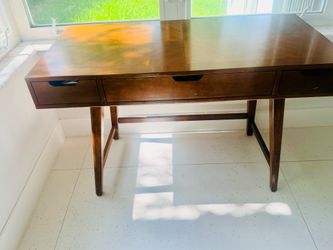 Solid Wood Desk with 3 Drawers – Great Home Office Desk