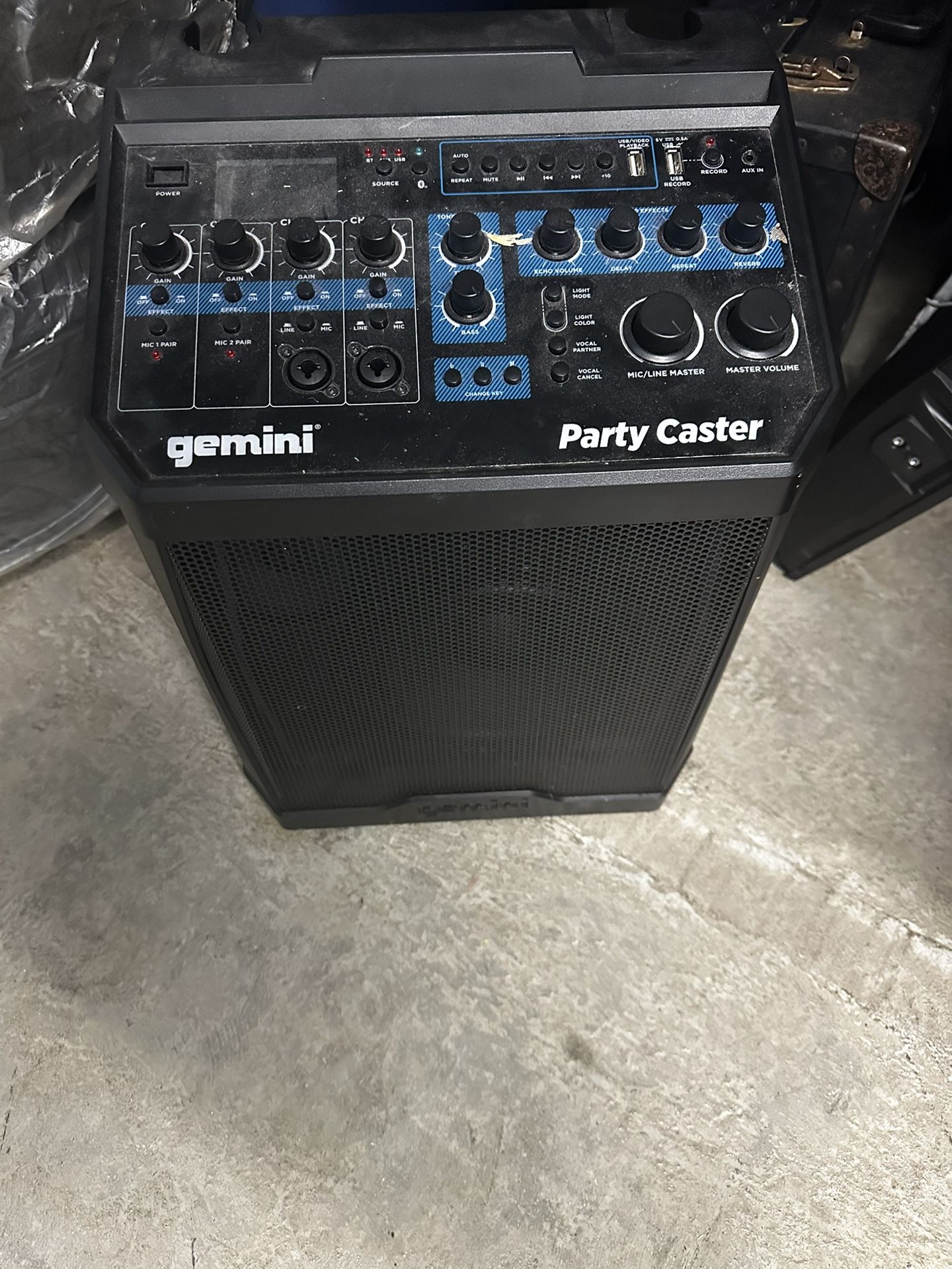 Bluetooth Speaker (Plug-In) – Loud & Clear Sound, Great for Outdoor Events 100 OBO