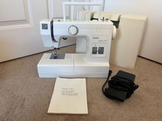 Pfaff Sewing Machine, Model Hobby 301