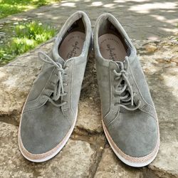 NWOT  Clarks Womens  NuBuck Leather  Lace-Up Sneakers -Marie Mist Sz  8.5