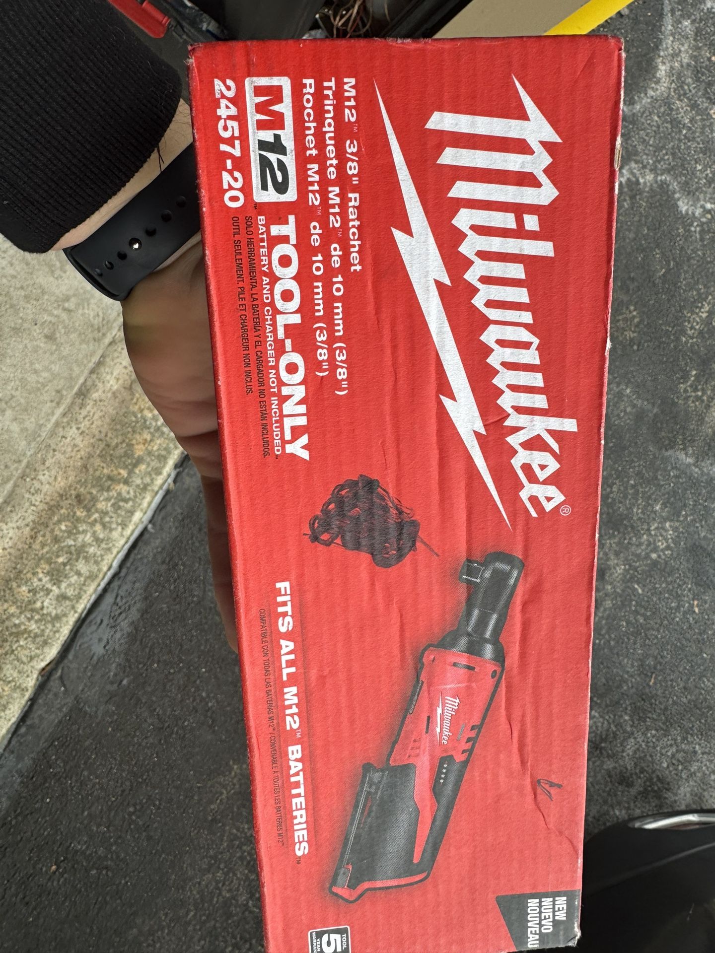 Milwaukee M12 3/8 Ratchet 