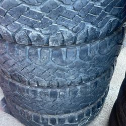 LT 275-70-18 Goodyear Wrangler Dura Trac Used Set 
