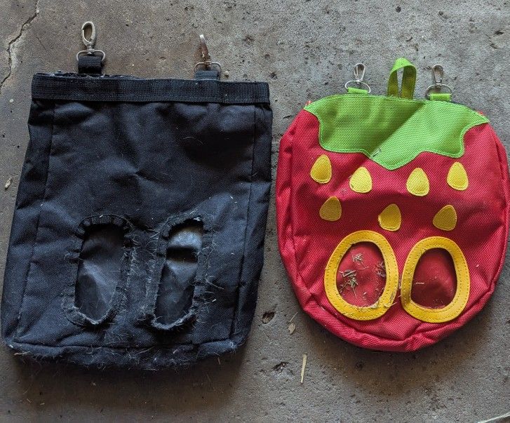 Hay/Timothy Grass Holders For Small Furry Free