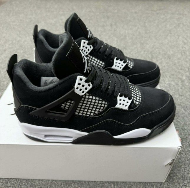 Air Jordan 4