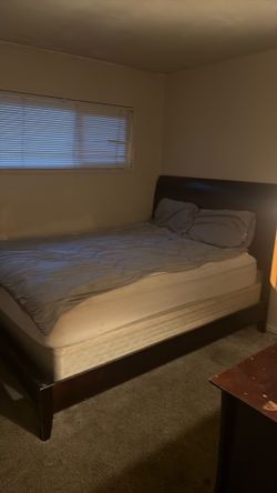 Bedroom set