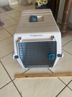Pet crate, pet carrier., folding chair