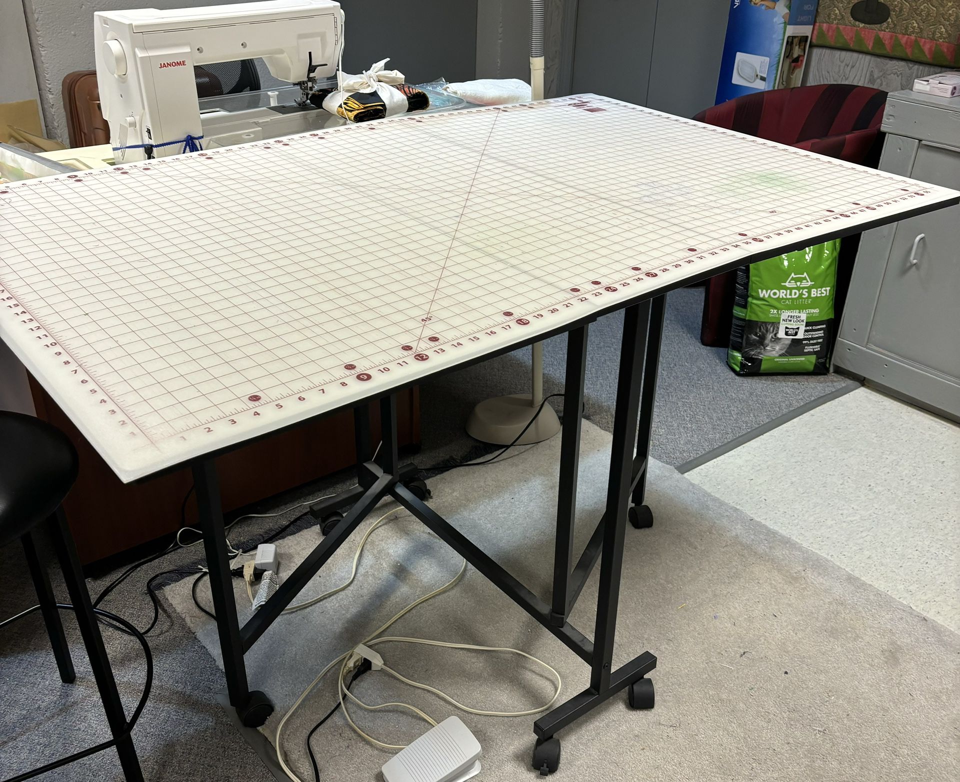 Cutting Table + Cutting Mat 56”