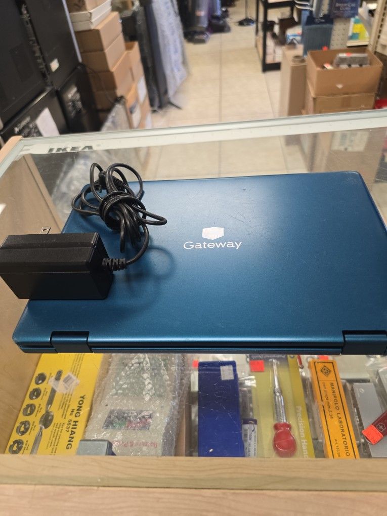 Gateway Laptop 11