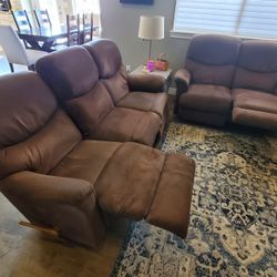 La-Z-Boy Reclining Couch-Sofa and Loveseat