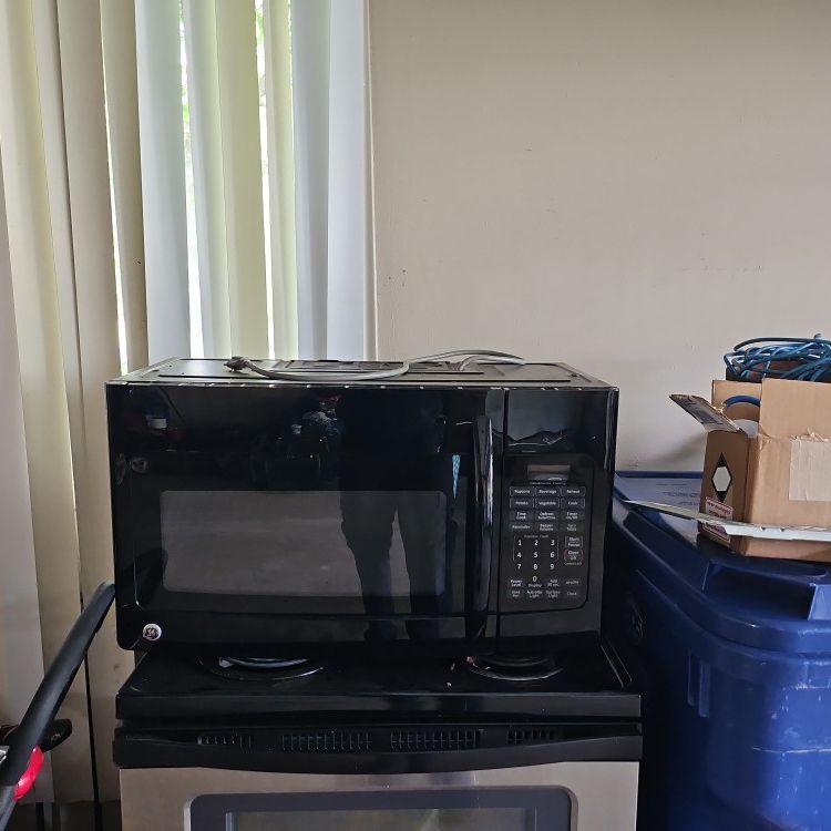 Ge oven top microwave 