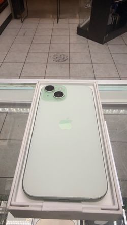 iPhone 15 unlocked