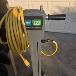 New Tennant FM-20 Floor Machine