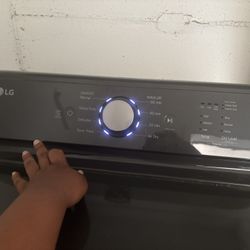 LG Washer And Dryer Set
