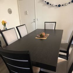 Beautiful Kitchen Table With leaf