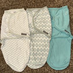 SwaddleMe by Ingenuity Original Swaddle- Size Small/Medium (Ages 0-3 Months, 7-14 Pounds)