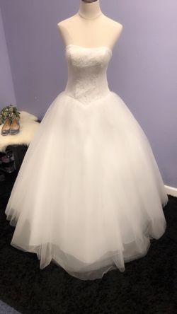Wedding dress