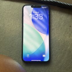 iPhone 16e 