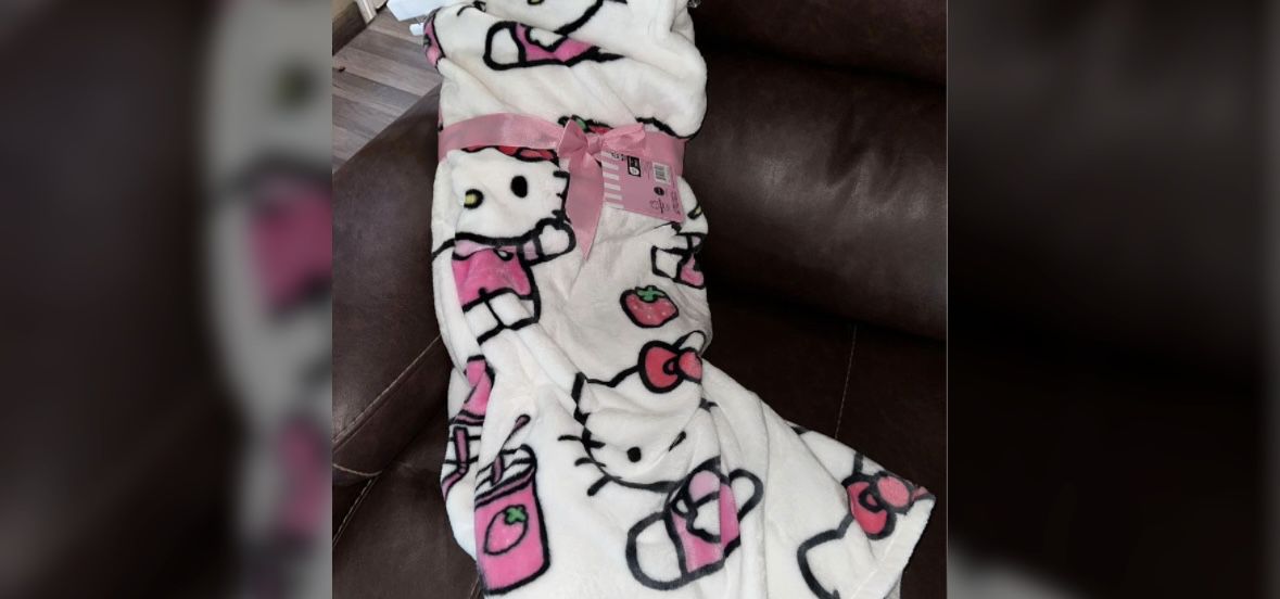 hello kitty blanket