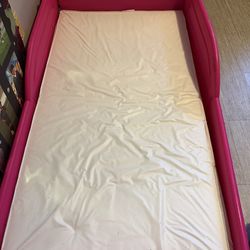 Minnie Mouse Kids Bed