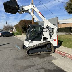 2017 Bobcat T740 ENCLOSED CAB