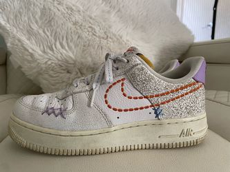 Nike women 7.5 Air Force 1 '07 SE "Nike 101" sneakers