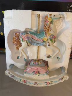 Vintage Gift gallery musical rocking horse