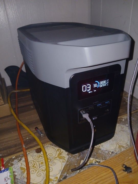 Solar Power Ecoflow 4800 Watt Genarator New