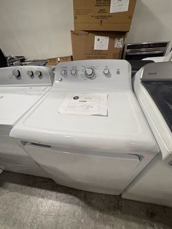 GE White Electric Dryer