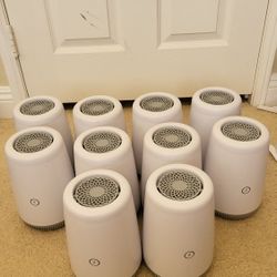 Bundle 10 of Centurylink CL4000 DSL Router and Wifi 6, does not come with power adapter.