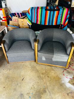 2 Thomasville Chairs $30.00 OBO
