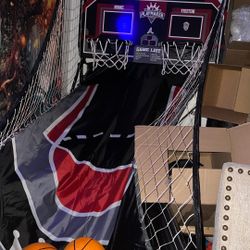 80$ Basketball Hoop I’m Moving Unfortunately I Love It