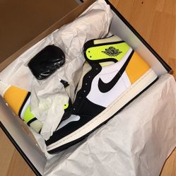 Jordan Retro 1 Volt