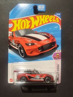Hot Wheels '15 Mazda MX-5 Miata