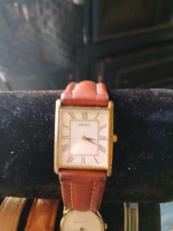 Vintage seiko tank style men's watch