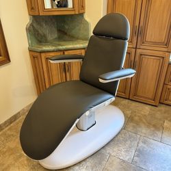 Esthetician And Medical Chair Motorized 