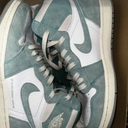 2019 Jordan 1 “Turbo Green” Sz 10.5 