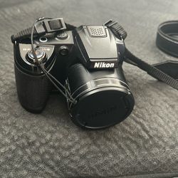 Nikon Digital Camera Coolpix 21x Zoom 230k LCD 14.1 Megapixel 