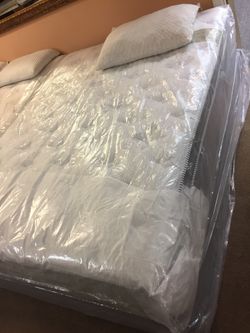 Queen sweet dream blue gel memory foam pillow top mattress
