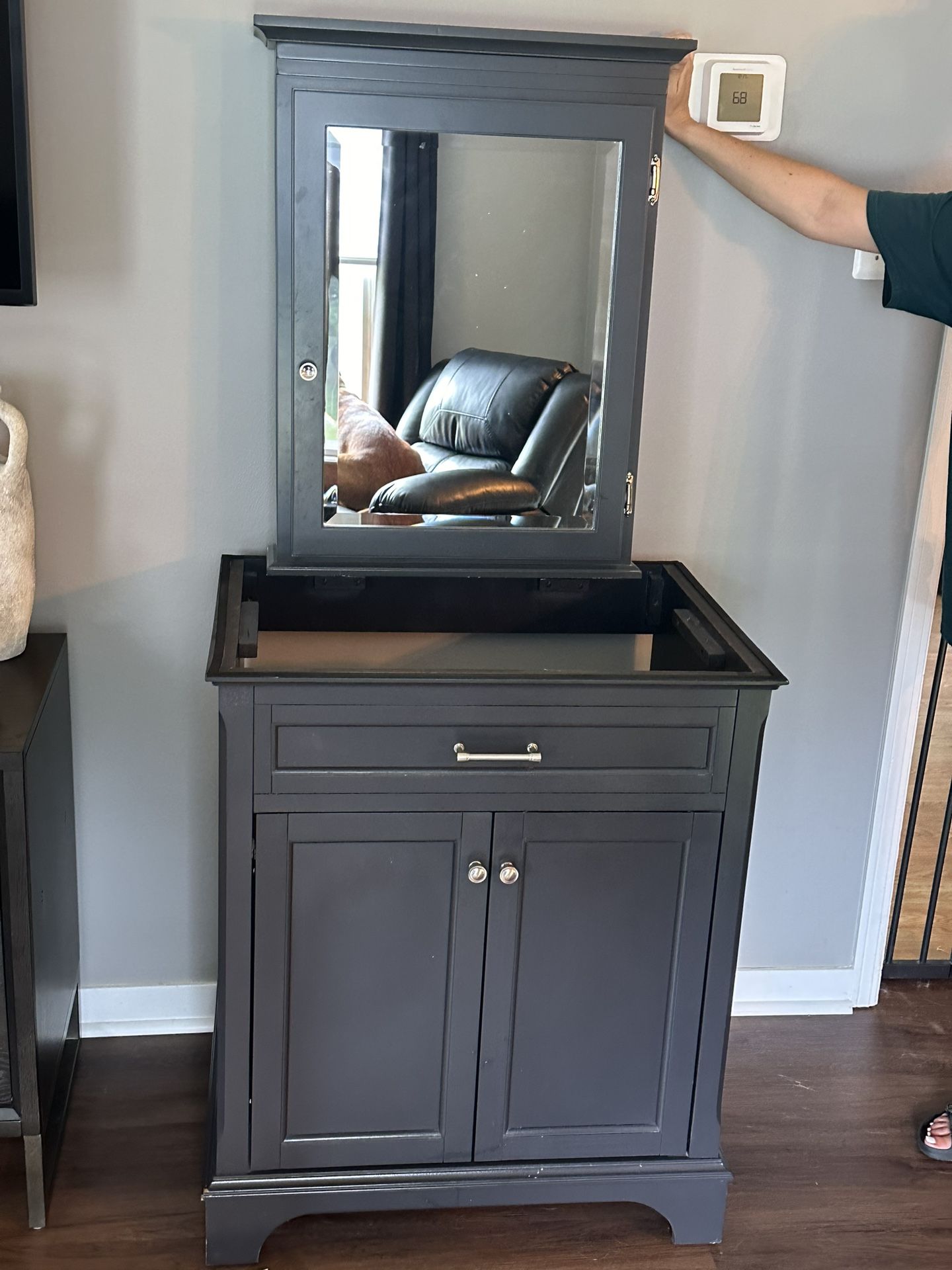 Bathroom Vanity And Mirror With No Top