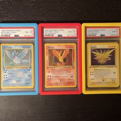 Pokemon TCG - PSA 8 1st Edition Fossil Legendary Birds 