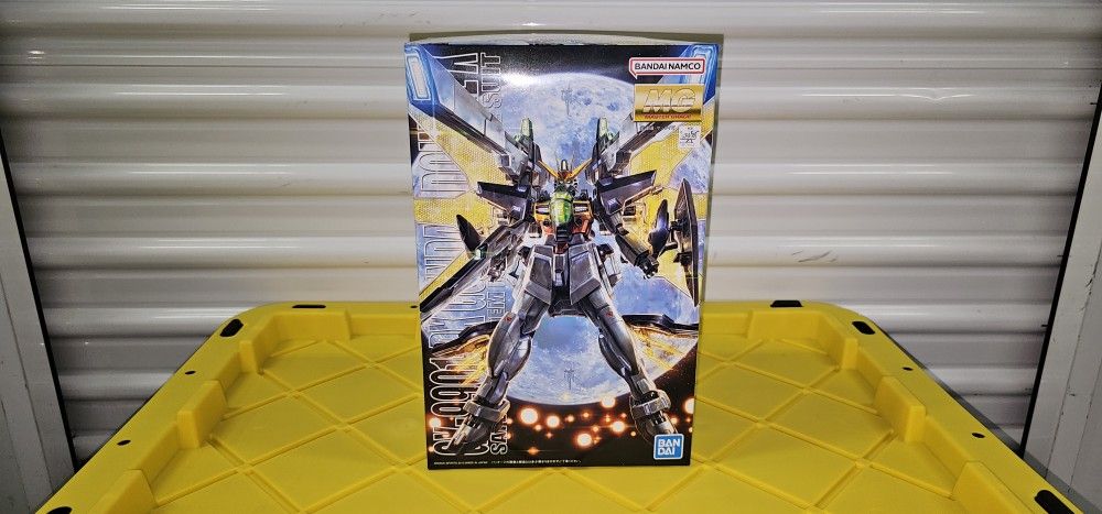 NIB Bandai Gundam MG 1/100 GX-9901-DX Double X