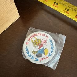 1988 Lunar China pin