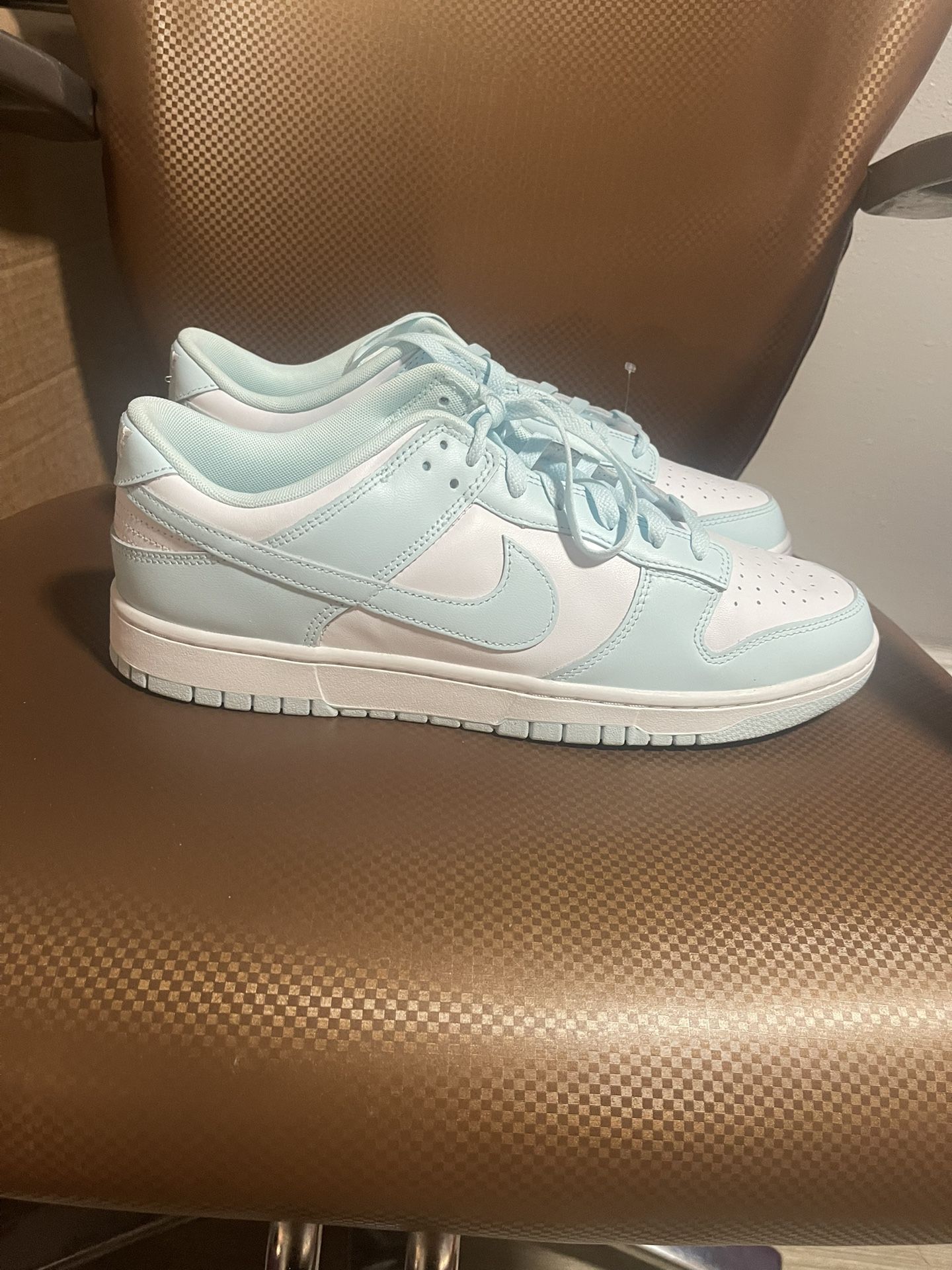 Nike Dunk Low ‘Glacier Blue’