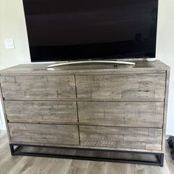 King Bedroom Set