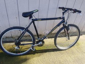 Cannondale Mountain Bike