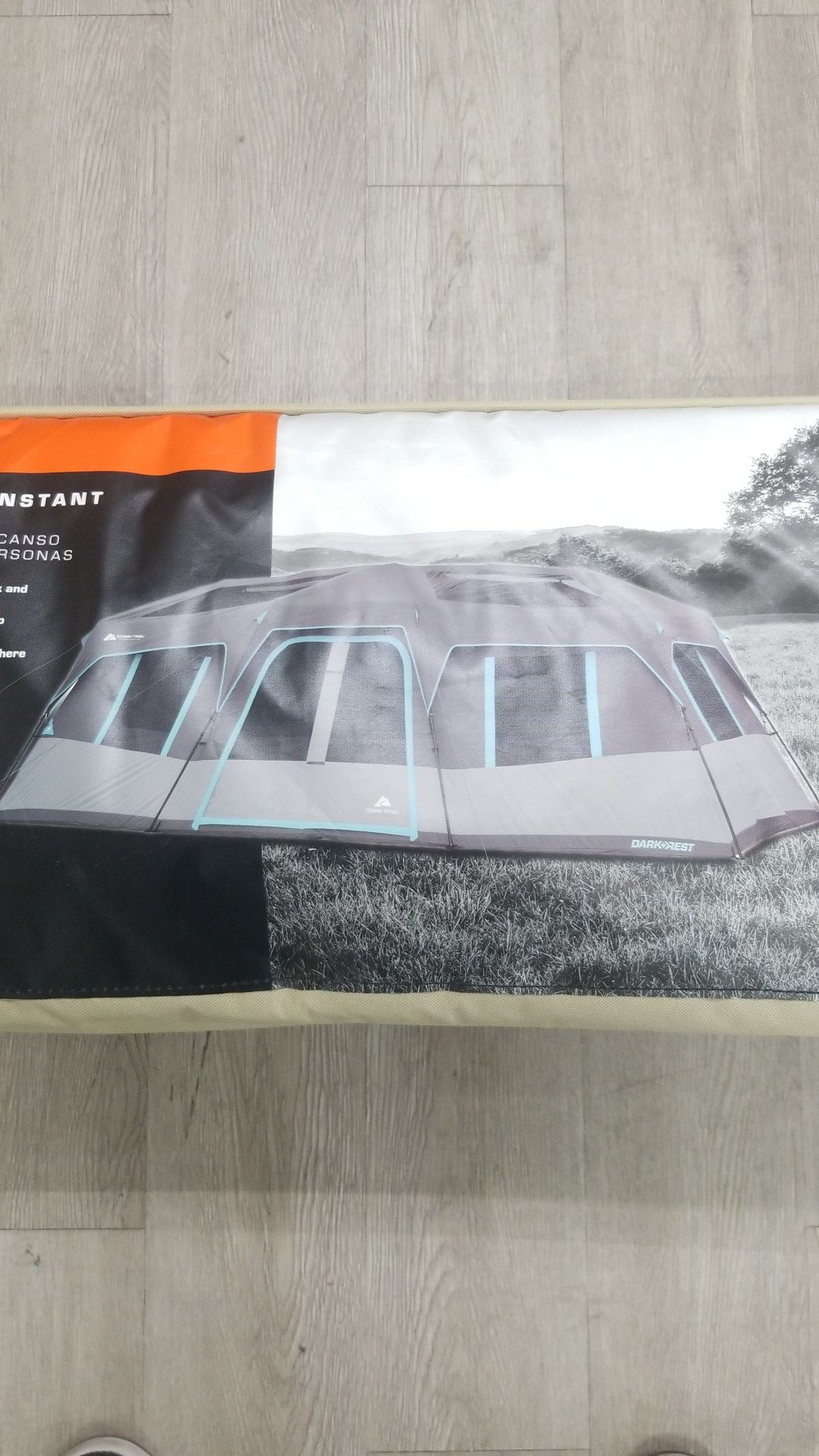 Brand new 12 person instant camping tent 20x10