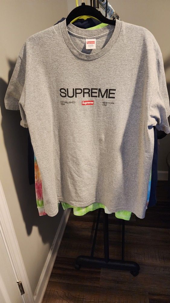 Supreme Tee